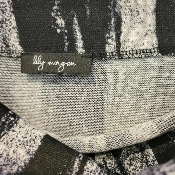 Womans Black & White Tunic Blouse L by Lily Morgan long sleeves - Picture 3 of 5